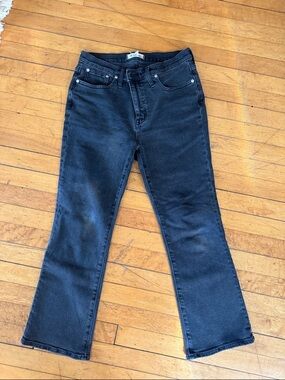 Madewell Mid-Rise Kick Out Jean - Black Flare Leg